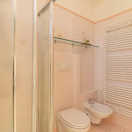 Bellavista Con Ac E Posto Auto A Brunate Como