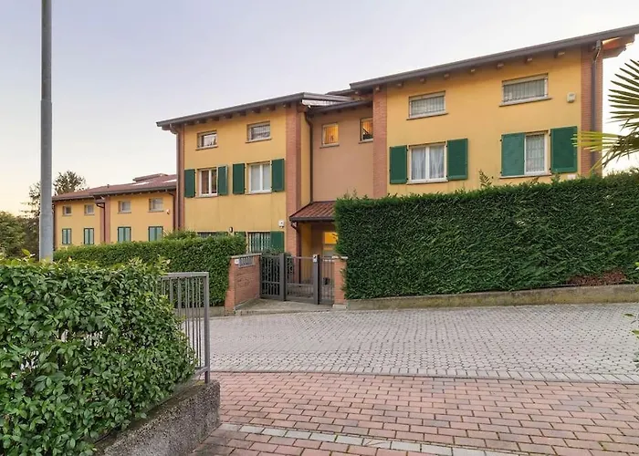 Bellavista Con Ac E Posto Auto A Brunate 公寓