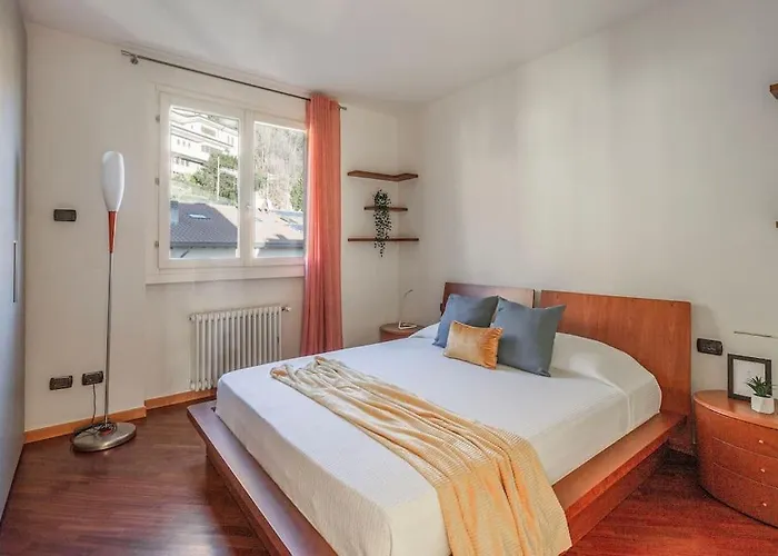 Bellavista Con Ac E Posto Auto A Brunate 科莫